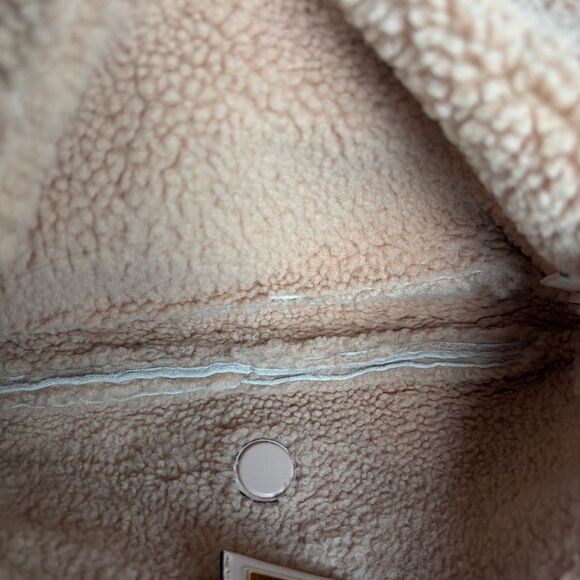 Fendi Women Pre-Loved Bag Very Good Condition - Picture 6 of 8